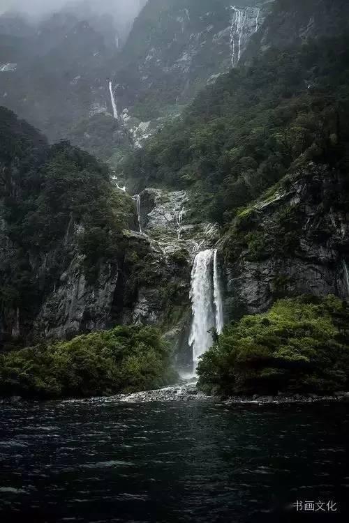 从桑树台走高速到乌兰浩特怎么走，有多远？
